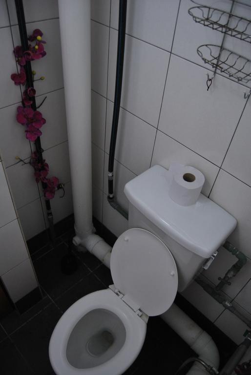 Borneo Sweet Guesthouse Kuching Buitenkant foto